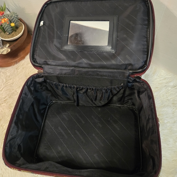 Vintage Tapestry Makeup Bag - Picture 6 of 14